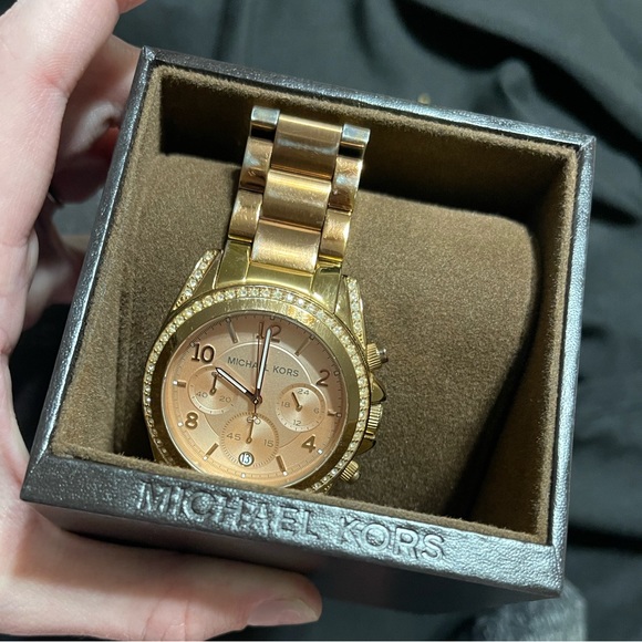 Women’s Michael Kors Watch - Picture 3 of 9